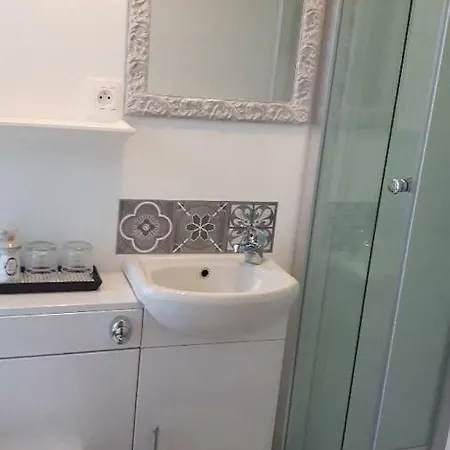 Bed & Breakfast D'hotes La Clef Des Champs Normandie Manche 50 Montpinchon